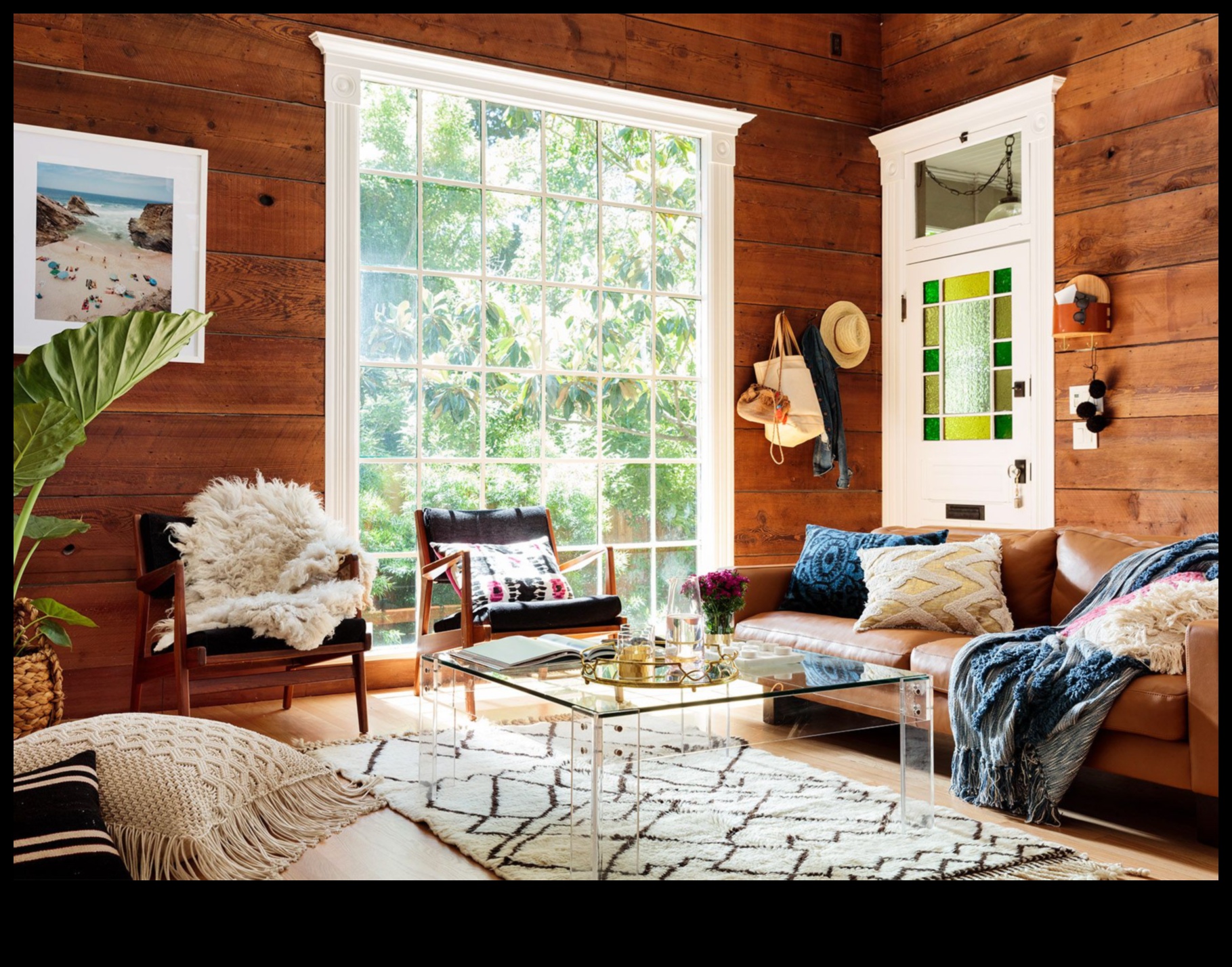 Wood and Leather Fusion: Crafting Stylish Combinations