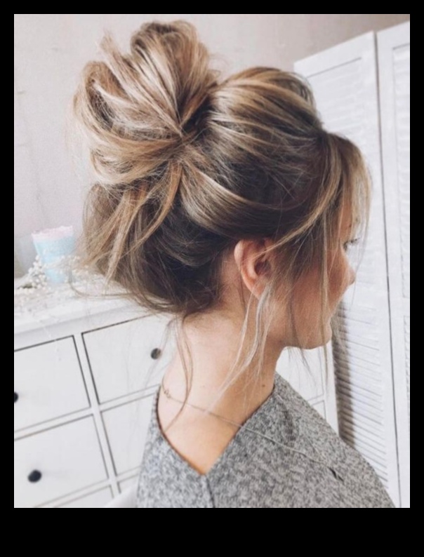 Messy Bun Magic 50+ Αβίαστα και κομψά μελαχρινή updos για κάθε περίσταση 1 Messy Bun Magic: Αβίαστα και κομψά μελαχρινή Updos